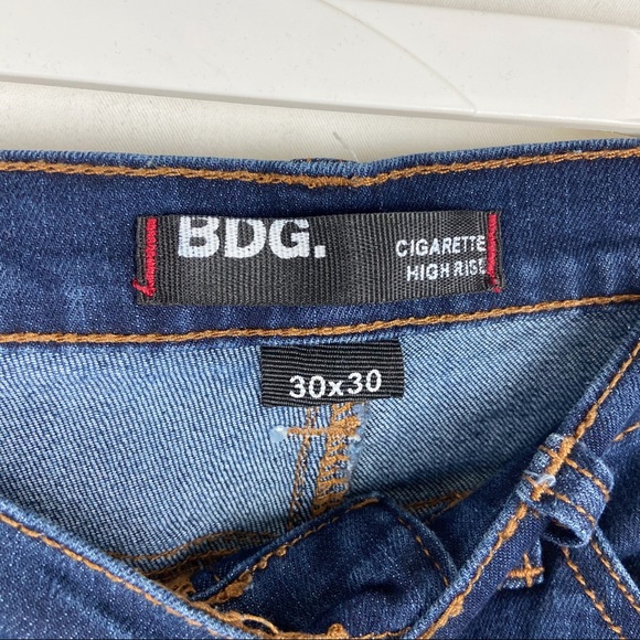 BDG UO Cigarette High Rise Jeans 30 x 30 - Picture 3 of 8